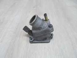 VOLVO S60 S80 V70 XC 2.4 D5 00- OBUDOWA TERMOSTATU 30650469 Kup online