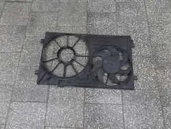 Ekspresowa dostawa VW AUDI SEAT SKODA OBUDOWA WENTYLATORY CHLODNICY 1K0121207T