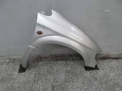 Ograniczona ilość CHRYSLER VOYAGER IV LIFT BLOTNIK PRAWY PRZOD 05-07