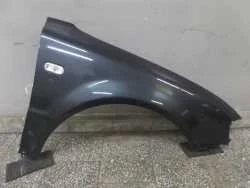 Dostępne od ręki VW PASSAT B5 BLOTNIK PRAWY PRZOD 96-00 LC7U