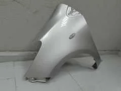 Nie przegap TOYOTA YARIS II LIFT 05-11 BLOTNIK PRZOD LEWY 1E7