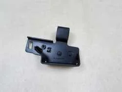 Zniżka VOLVO C70 II 06-13 ZAMEK RYGIEL DACHU LEWY 9213998