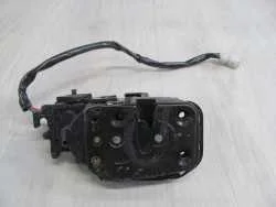 Kup online MAZDA 626 97-02 ZAMEK DRZWI PRAWY TYL