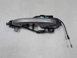 Dostępne od ręki VOLVO S60 III V60 II XC40 II 18-22 KLAMKA DRZWI LEWA PRZOD LED MOCOWANIE 30747095