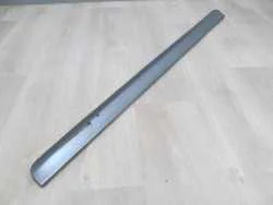 AUDI A4 B7 LISTWA DRZWI PRZOD DOLNA PRAWA 8E0853960 LY7H S-LINE 01-07 Ograniczona ilość
