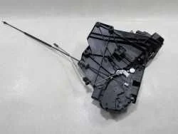 VOLVO C30 XC60 V70 S80 06-13 ZAMEK DRZWI PRAWY PRZOD 10 PIN 30799301 OSLONA 31214730 Niska cena
