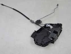 Hit cenowy VOLVO S40 V50 04-13 ZAMEK DRZWI PRZOD PRAWY 30699147