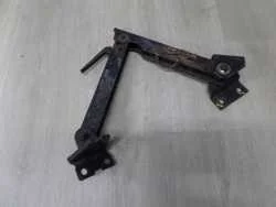 ISUZU NPR NQR NKR ZAWIAS RYGIEL BLOKADA OGRANICZNIK RAMIE KABINY 04-07 Cena promocyjna