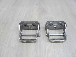 Rabat FORD FOCUS MK1 98-04 ZAWIASY KLAPY BAGAZNIKA FOCUS MK1 ZAWIASY KLAPY