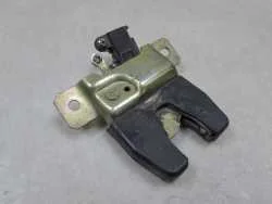 VW GOLF III VENTO ZAMEK KLAPY BAGAZNIKA 357827503B Tylko dziś