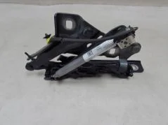 AUDI A4 B9 15-19 ZAWIAS MOCOWANIE LEWE MASKI 8W0823301E Oferta limitowana
