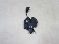 Ekspresowa dostawa VOLVO S60 V70 II XC70 99-07 ZAMEK MASKI 30799688