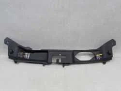 Nowość VOLVO C30 S40 V50 OSLONA PASA PRZOD GORNA 31217837 04-13