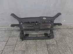 Premium VW GOLF V KOMBI JETTA WZMOCNIENIE PAS PRZOD OKULAR 1K0805588F 05-10
