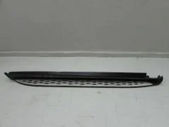 Tani MERCEDES BENZ GLE ML W166 X166 15-19 NAKLADKA STOPIEN LISTWA PROGOWA PRAWA A1666980225