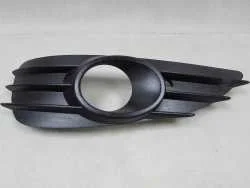 Oferta OPEL ASTRA H III GTC 04-07 KRATKA ATRAPA ZDERZAKA HALOGENU LEWA 13110336