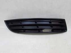 VW PASSAT B6 05-10 KRATKA ZASLEPKA ZDERZAKA PRAWA 3C0853666 Dodaj do koszyka