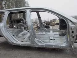 Wyjątkowa oferta VOLVO S80 V70 III XC70 III 07-16 CWIARTKA PROG SLUPEK PRAWY 477-46