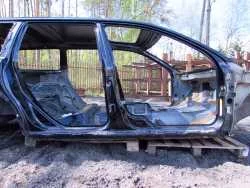 Cena promocyjna VOLVO S60 V70 II XC70 99-09 PROG SLUPEK CWIARTKA CIETA PRAWA 452-26
