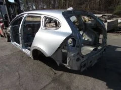 Zniżka VOLVO V60 CC CROSS COUNTRY LIFT 13-17 CWIARTKA BLOTNIK TYL LEWY PROG 477 POMORSKIE
