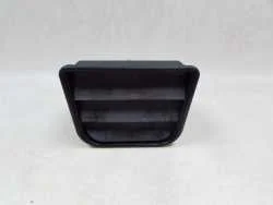 VOLVO V70 XC70 KRATKA WENTYLACYJNA WLOT BAGAZNIKA 9166092 99-07 Wyjątkowa oferta